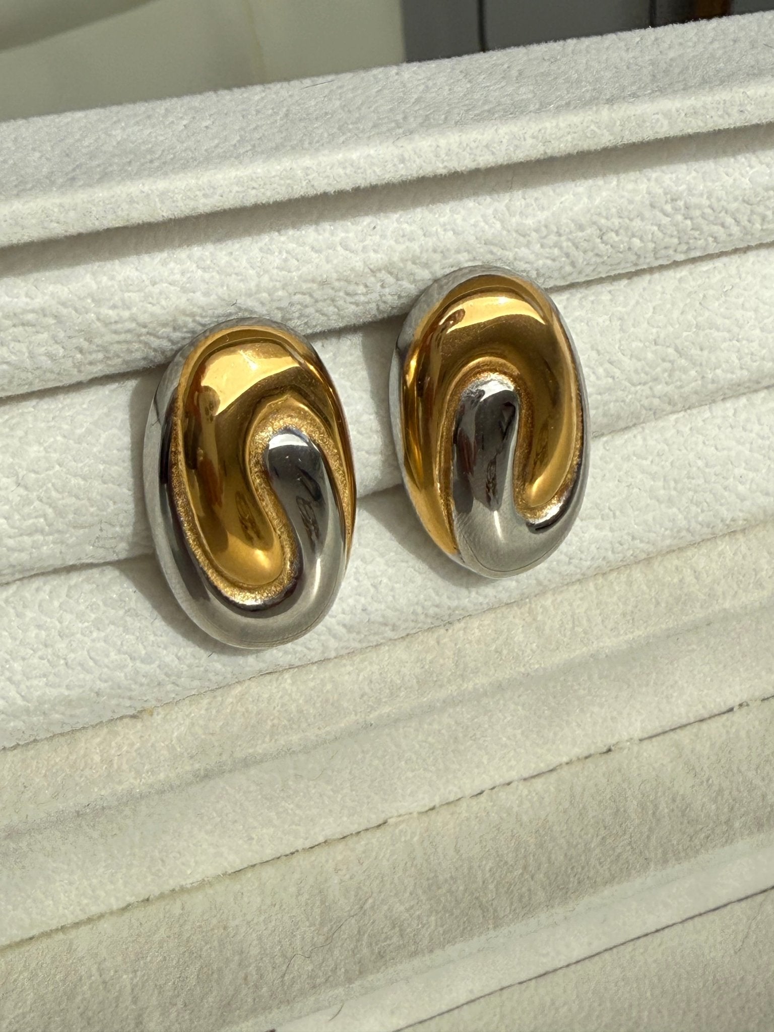 Navie Earrings - Live By Gold