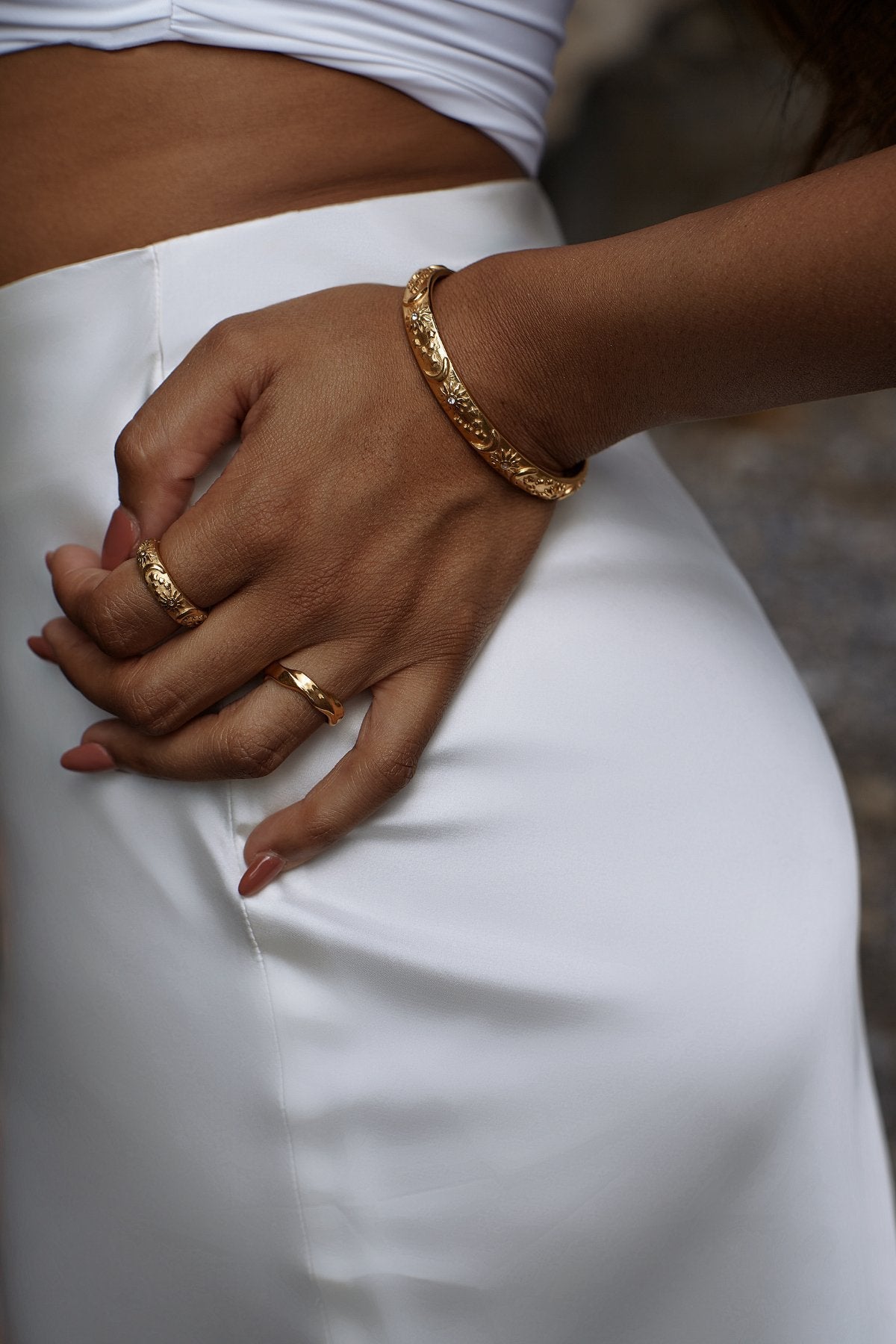 Cynthia Ring - Live By Gold