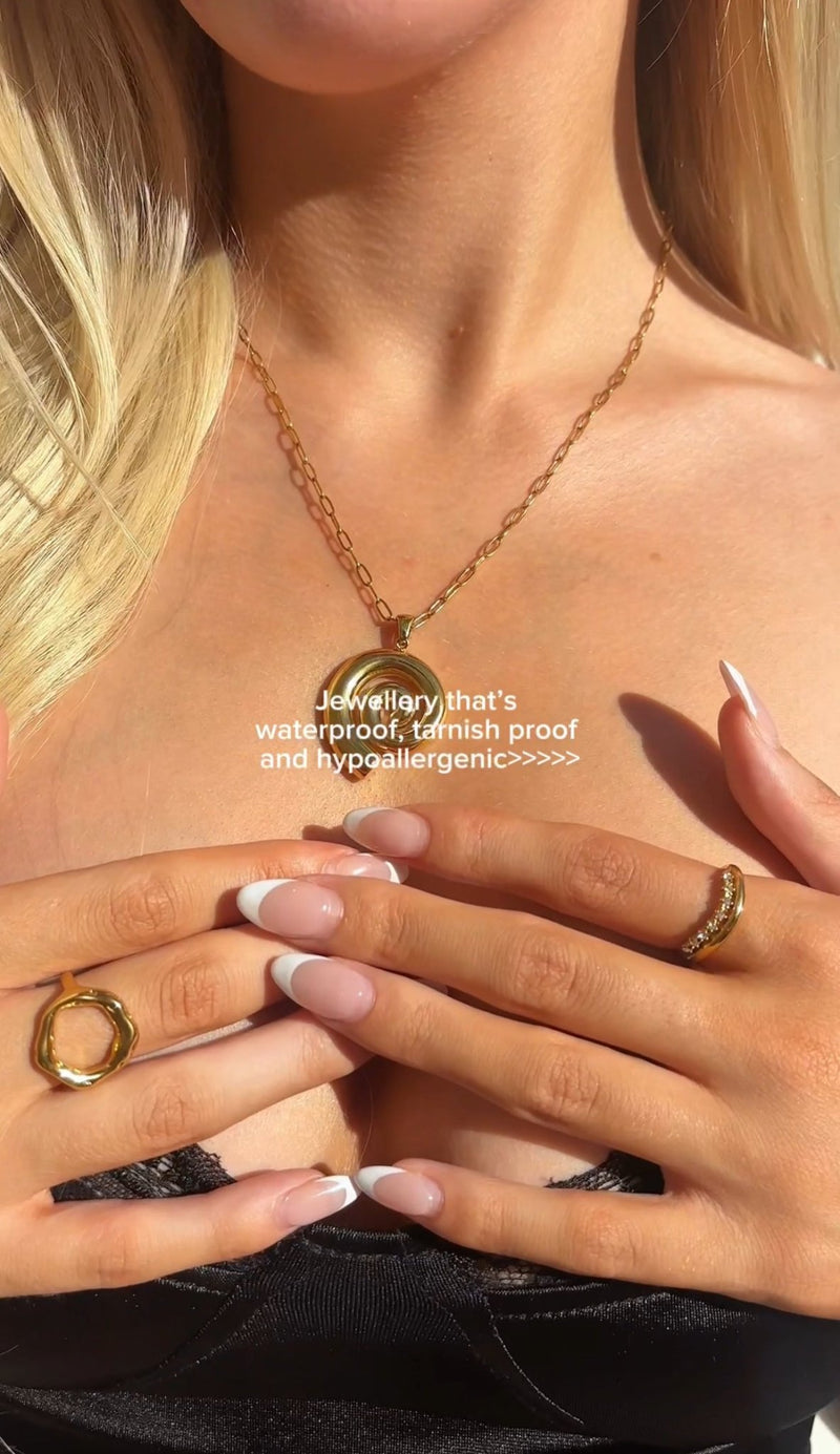 Jolene Ring - Live By Gold